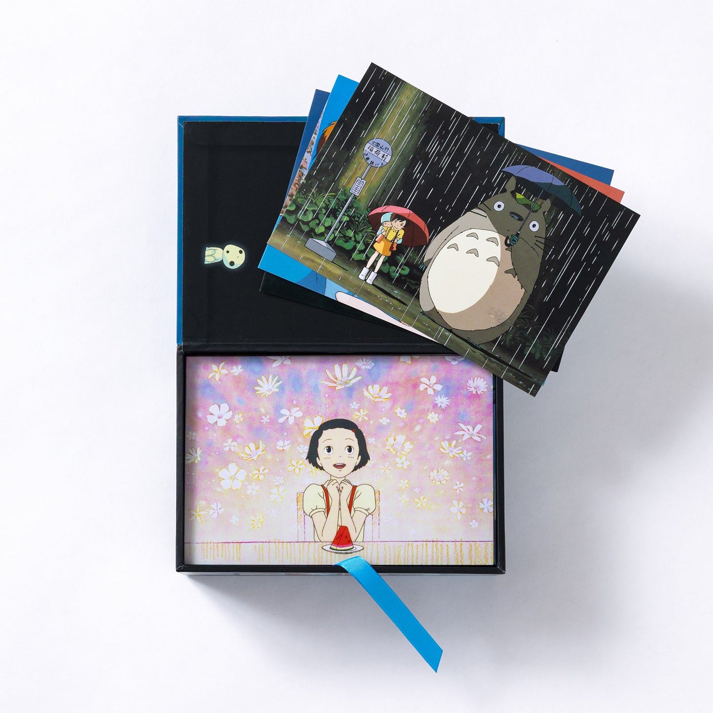 Studio Ghibli: 100 Collectible Postcards : Final Frames from the Feature Films (1984-2014)